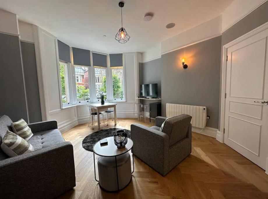 Superior Stay, Sophia Gardens, City Centre And Stadium Sleeps 4 Cardiff Exteriör bild